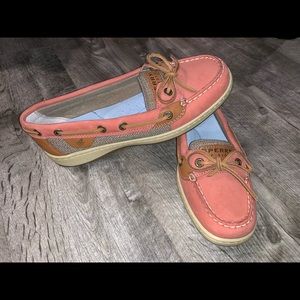 Sperry angelfish salmon color